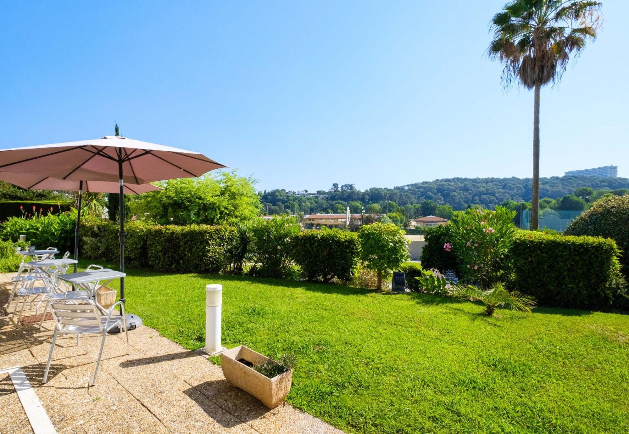 B&B Hotel Villeneuve Loubet Village 외부 사진